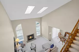 697 Bent Ridge Ln, Elgin, IL 60120 - Photo 13