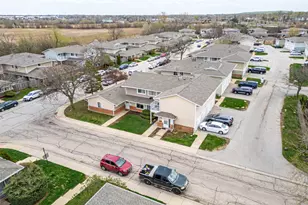 6102 Kit Carson Dr, Hanover Park, IL 60133 - Photo 5