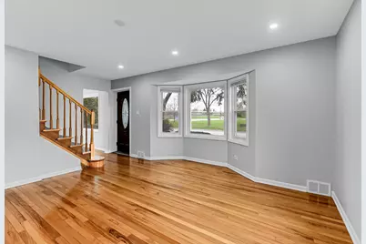 302 W 145th Street, Riverdale, IL 60827 - Photo 3