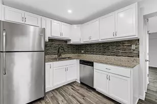 302 W 145th St, Riverdale, IL 60827 - Photo 7