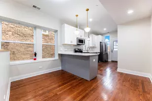 18 S Austin Blvd, Oak Park, IL 60304 - Photo 3