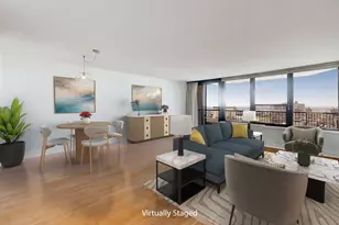 1560 N Sandburg Terrace, Chicago, IL 60610 - Photo 3