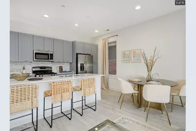 7353 W Grand Avenue #2W, Elmwood Park, IL 60707 - Photo 5