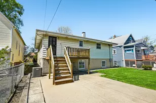 1527 Clarence Ave, Berwyn, IL 60402 - Photo 23
