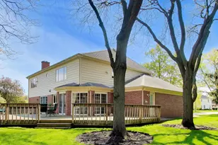 1038 Elmdale Rd, Glenview, IL 60025 - Photo 31