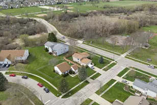 313 N Huntington Dr, McHenry, IL 60050 - Photo 19