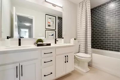 8532 Chadwick Court, Woodridge, IL 60517 - Photo 29