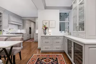 232 E Walton Pl, Chicago, IL 60611 - Photo 15