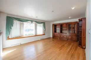 3843 Springdale Ave, Glenview, IL 60025 - Photo 7