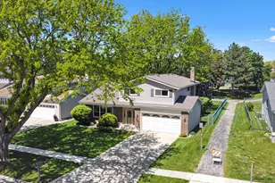 1570 W Goldengate Dr, Addison, IL 60101 - Photo 29