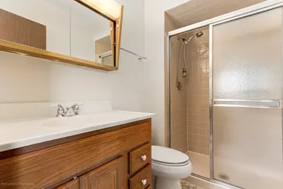 1570 W Goldengate Drive, Addison, IL 60101 - Photo 21