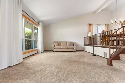 1570 W Goldengate Drive, Addison, IL 60101 - Photo 3
