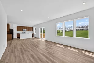 4011 Meadowridge Dr, Woodstock, IL 60098 - Photo 5