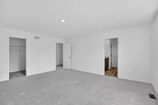 4011 Meadowridge Dr, Woodstock, IL 60098 - Photo 9