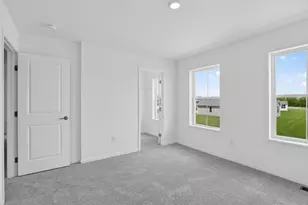 4011 Meadowridge Dr, Woodstock, IL 60098 - Photo 11