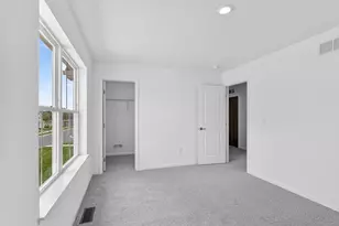 4011 Meadowridge Dr, Woodstock, IL 60098 - Photo 13