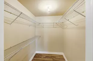551 Cumberland Trail, Roselle, IL 60172 - Photo 13