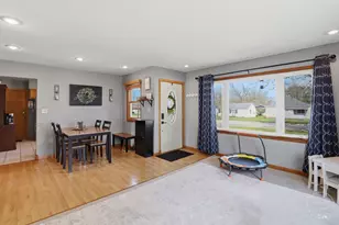 175 N Elm St, Herscher, IL 60941 - Photo 3