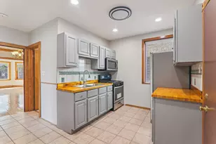 1226 W 77th St, Chicago, IL 60620 - Photo 11