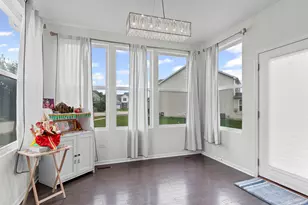 2404 Coastal Sage Ct, Naperville, IL 60563 - Photo 9