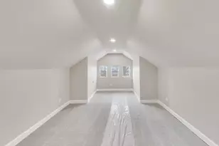 7818 S Merrill Ave, Chicago, IL 60649 - Photo 29