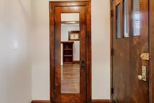 7818 S Merrill Ave, Chicago, IL 60649 - Photo 3