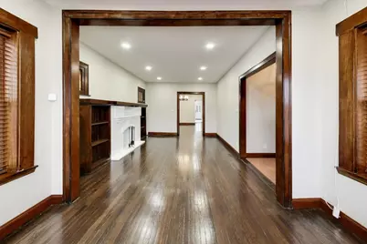 7818 S Merrill Avenue, Chicago, IL 60649 - Photo 7