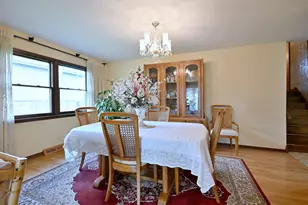 7221 Bayberry Ln, Darien, IL 60561 - Photo 7
