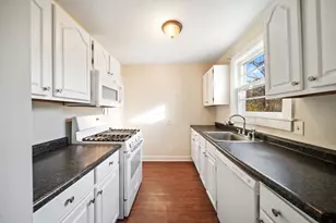 1805 Gilbert Ave, Downers Grove, IL 60515 - Photo 9