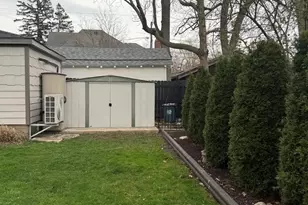 949 Kenyon St, Downers Grove, IL 60516 - Photo 29