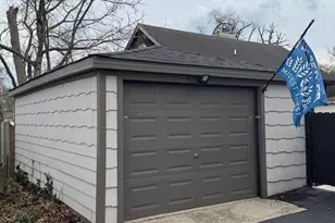 949 Kenyon St, Downers Grove, IL 60516 - Photo 3