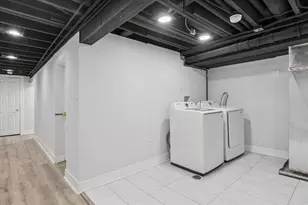 4044 W Kamerling Ave, Chicago, IL 60651 - Photo 11