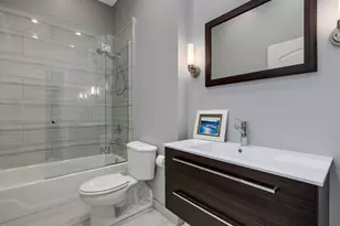 360 W Illinois St, Chicago, IL 60654 - Photo 23