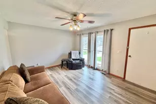 1212 Ogletree Pl, Dixon, IL 61021 - Photo 3