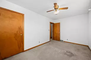 2374 33 St, Moline, IL 51265 - Photo 19