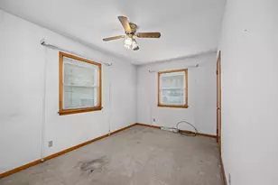 2374 33 St, Moline, IL 51265 - Photo 21
