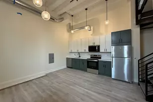 1453 Maple Ave, Evanston, IL 60201 - Photo 3