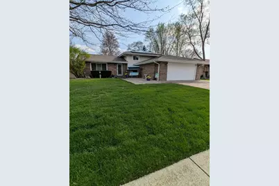 921 4H Road, Ottawa, IL 61350 - Photo 1