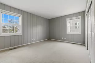225 Wilmslow Ln, Schaumburg, IL 60194 - Photo 17