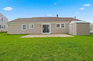 225 Wilmslow Ln, Schaumburg, IL 60194 - Photo 23