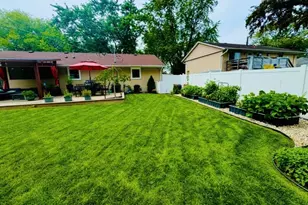 621 Hayward Ave, Streamwood, IL 60107 - Photo 19