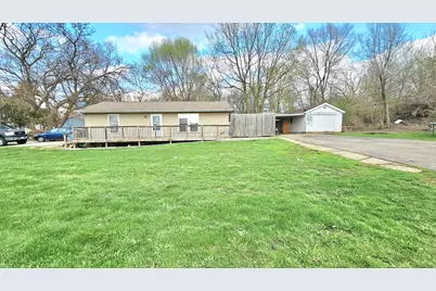 1100 S Lincoln Avenue, Dixon, IL 61021 - Photo 1