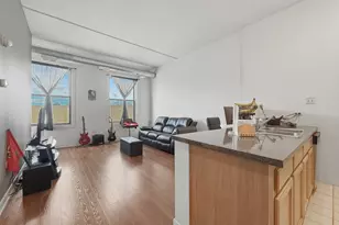 4015 N Milwaukee Ave, Chicago, IL 60641 - Photo 3