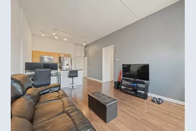 4015 N Milwaukee Avenue #214, Chicago, IL 60641 - Photo 5