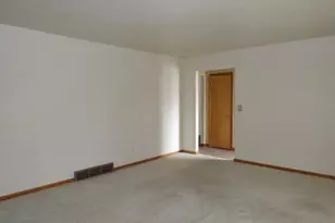 1006 Selmi Ln, Rock Falls, IL 61071 - Photo 5