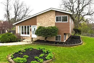 1N605 Park Blvd, Glen Ellyn, IL 60137 - Photo 3