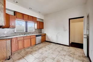 1649 N Latrobe Ave, Chicago, IL 60639 - Photo 13