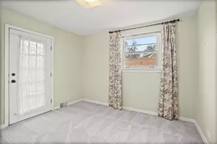 23W749 Bryn Mawr Ave, Roselle, IL 60172 - Photo 13