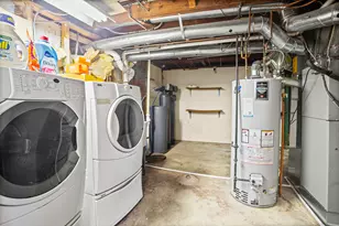 23W749 Bryn Mawr Ave, Roselle, IL 60172 - Photo 21