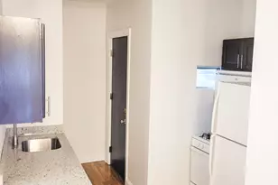 716 Clark St, Evanston, IL 60201 - Photo 3